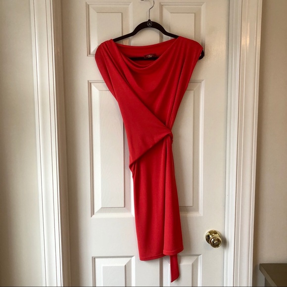 Dress - Picture 1 of 4